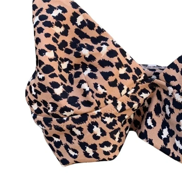 Aerie size small leopard bikini top - Picture 4 of 4